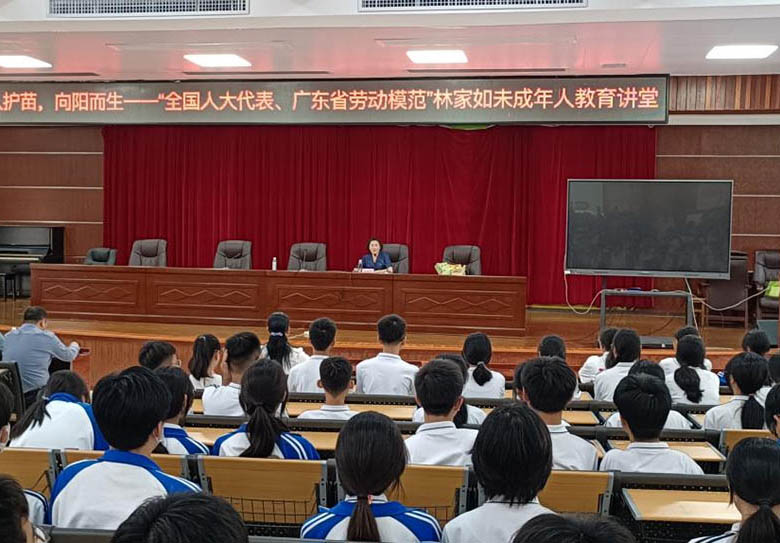 千人護苗，向陽而生